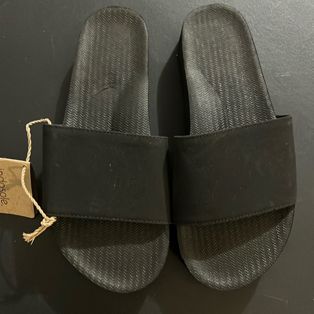 Indosole slide platform